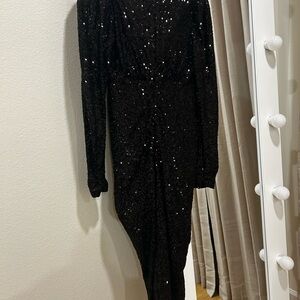 Gibson Latimer Black Sequin Long Sleeve Dress